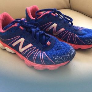 New Balance women’s sneakers